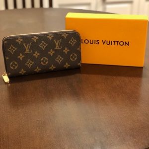 LV Clutch